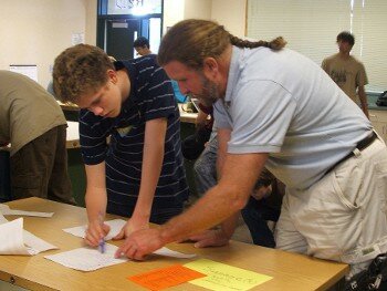 Karl Helping